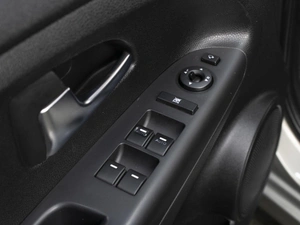 Минивэн Kia Venga 2016 года, 1030000 рублей, Омск