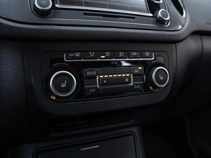 Внедорожник Volkswagen Tiguan 2011 года, 1480000 рублей, Краснодар