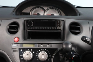 Минивэн Toyota Sienta 2013 года, 1169000 рублей, Новосибирск