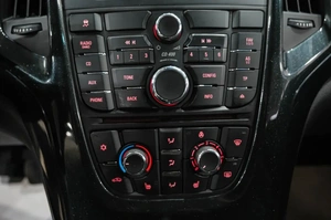 Хетчбэк Opel Astra 2012 года, 749000 рублей, Новокузнецк