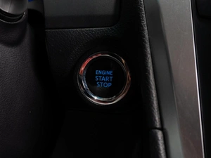 Седан Toyota Camry 2015 года, 2199000 рублей, Тюмень