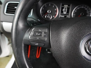 Седан Volkswagen Jetta 2013 года, 1039000 рублей, Воронеж