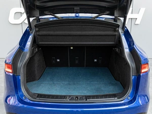 Внедорожник Jaguar F-Pace 2018 года, 4180000 рублей, Краснодар