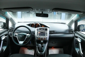Минивэн Toyota Verso 2012 года, 1248000 рублей, Солонцы