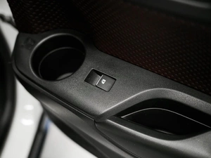 Внедорожник Toyota C-HR 2017 года, 1900000 рублей, Красноярск