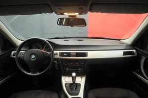 Седан BMW 3 серии 2011 года, 1250000 рублей, Курск