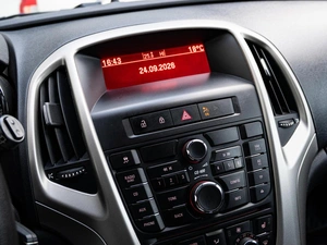 Хетчбэк Opel Astra 2011 года, 799000 рублей, Краснодар