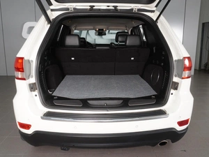 Внедорожник Jeep Grand Cherokee 2012 года, 1819000 рублей, Красный Пахарь