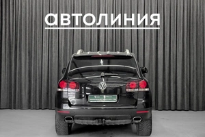 Внедорожник Volkswagen Touareg 2007 года, 1180000 рублей, Красноярск