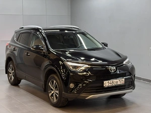 Внедорожник Toyota RAV4 2018 года, 2797000 рублей, Красноярск