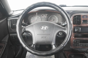 Седан Hyundai Sonata 2005 года, 299000 рублей, Кемерово