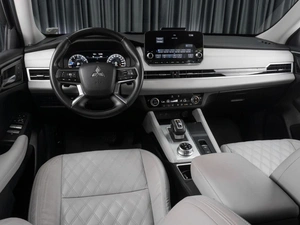 Внедорожник Mitsubishi Outlander 2022 года, 4812000 рублей, Тюмень