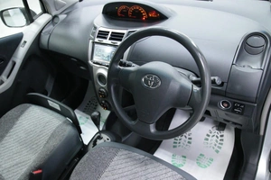 Хетчбэк Toyota Vitz 2008 года, 668000 рублей, Солонцы