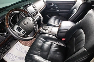Внедорожник Toyota Land Cruiser 2013 года, 3489000 рублей, Сургут