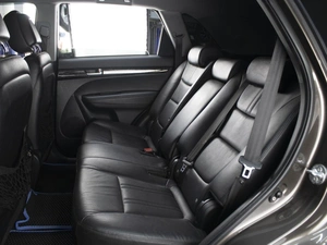 Внедорожник Kia Sorento 2013 года, 1880000 рублей, Омск