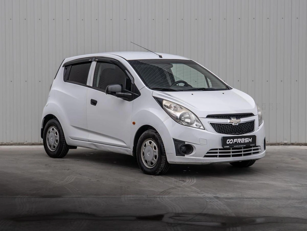 Хетчбэк Chevrolet Spark 2011 года, 395000 рублей, Краснодар