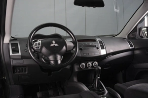 Внедорожник Mitsubishi Outlander 2008 года, 1040000 рублей, Омск