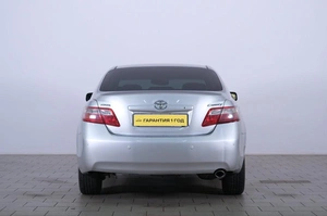 Седан Toyota Camry 2008 года, 1289000 рублей, Омск