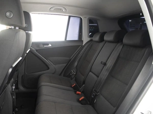 Внедорожник Volkswagen Tiguan 2013 года, 880000 рублей, Омск