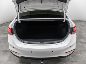 Седан Hyundai Solaris 2019 года, 1349000 рублей, Красноярск