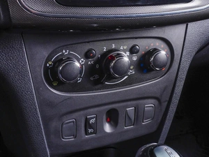 Хетчбэк Renault Sandero Stepway 2019 года, 999000 рублей, Ростов-на-Дону