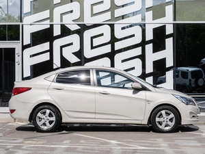 Седан Hyundai Solaris 2015 года, 1079000 рублей, Волгоград