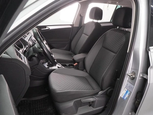 Внедорожник Volkswagen Tiguan 2019 года, 2375000 рублей, Воронеж