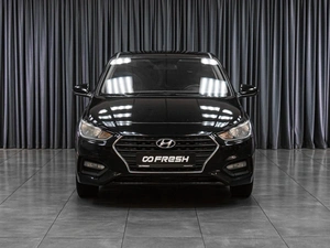 Седан Hyundai Solaris 2017 года, 1359000 рублей, Тюмень