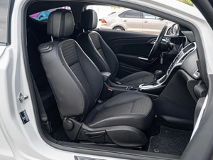 Хетчбэк Opel Astra 2013 года, 795000 рублей, Краснодар