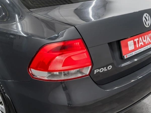 Седан Volkswagen Polo 2012 года, 875000 рублей, Красноярск