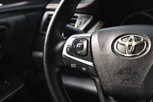 Седан Toyota Camry 2016 года, 1639000 рублей, Новосибирск