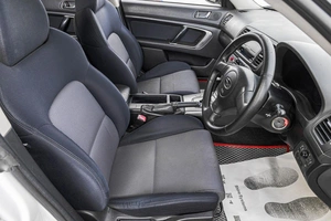 Универсал Subaru Legacy 2003 года, 899000 рублей, Барнаул