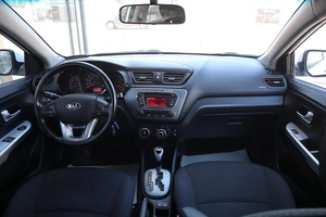 Хэтчбек Kia Rio 2014 года, 1000000 рублей, Мирное