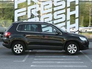 Внедорожник Volkswagen Tiguan 2008 года, 1100000 рублей, Волгоград