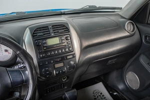 Внедорожник Toyota RAV4 2004 года, 889000 рублей, Томск