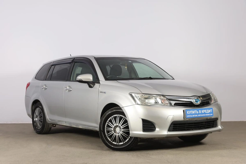Универсал Toyota Corolla Fielder 2014 года, 1159000 рублей, Новосибирск