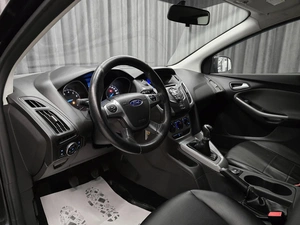 Хетчбэк Ford Focus 2012 года, 720000 рублей, Красноярск