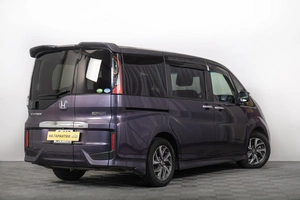 Минивэн Honda Stepwgn Spada 2016 года, 1999000 рублей, Томск