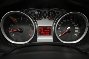 Седан Ford Focus 2011 года, 569000 рублей, Ульяновск