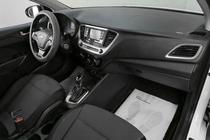 Седан Hyundai Solaris 2017 года, 779000 рублей, Челябинск