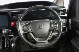 Минивэн Honda Stepwgn Spada 2016 года, 2009000 рублей, Новосибирск