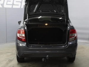 Седан ВАЗ (LADA) Granta 2018 года, 550000 рублей, Омск