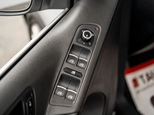 Внедорожник Volkswagen Tiguan 2010 года, 1210000 рублей, Красноярск