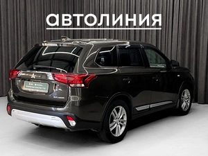 Внедорожник Mitsubishi Outlander 2020 года, 1970000 рублей, Красноярск