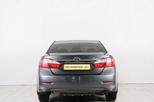 Седан Toyota Camry 2013 года, 2099000 рублей, Красноярск