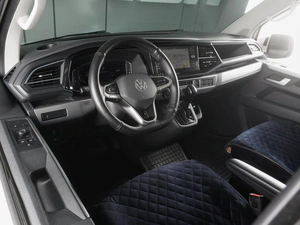 Минивэн Volkswagen Multivan 2021 года, 6929000 рублей, Красный Пахарь