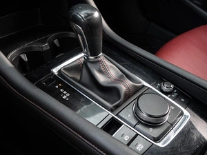 Седан Mazda 3 2022 года, 2340000 рублей, Краснодар