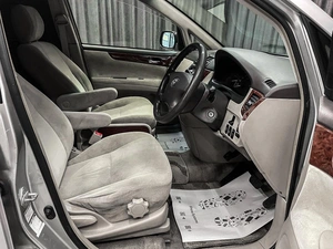 Минивэн Toyota Ipsum 2001 года, 650000 рублей, Красноярск
