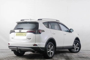 Внедорожник Toyota RAV4 2016 года, 1999000 рублей, Кемерово