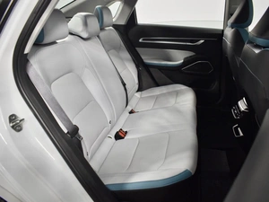 Седан Geely Emgrand 2023 года, 1724200 рублей, Казань